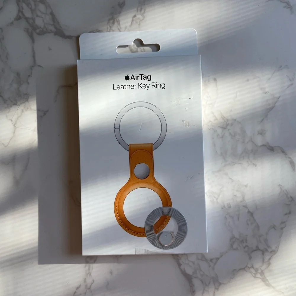 Apple AirTags Leather AirTag Case